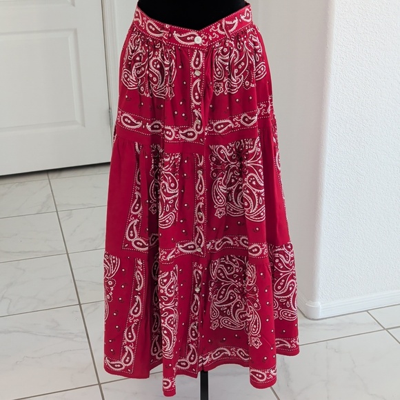 Laundry True Red Bandana Print Full Circle Midi Skirt Pearl Buttons S Western - Picture 4 of 10